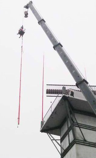 湖南空管分局加強(qiáng)禹雨季節(jié)雷達(dá)防雷保障 湖南空管分局加強(qiáng)禹雨季節(jié)雷達(dá)防雷保障